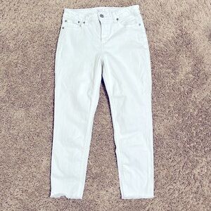 *Barely Worn* white skinny cropped jeans from LC
